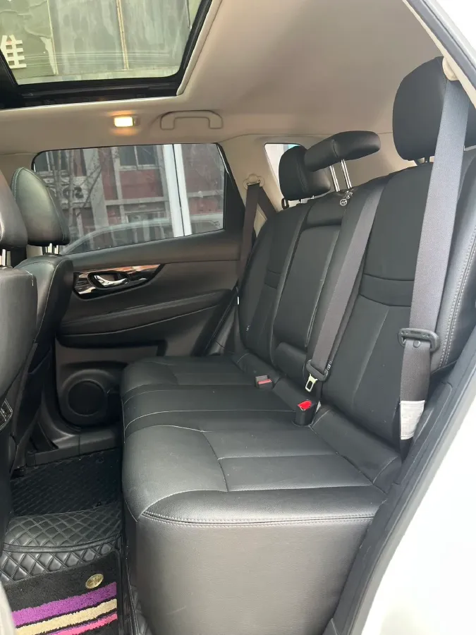 2021 Nissan X-Trail 2.0L 151HP L4 CVT,autocango,china used car exporter,china ev exporter,chinese used car exporter,chinese used ev exporter