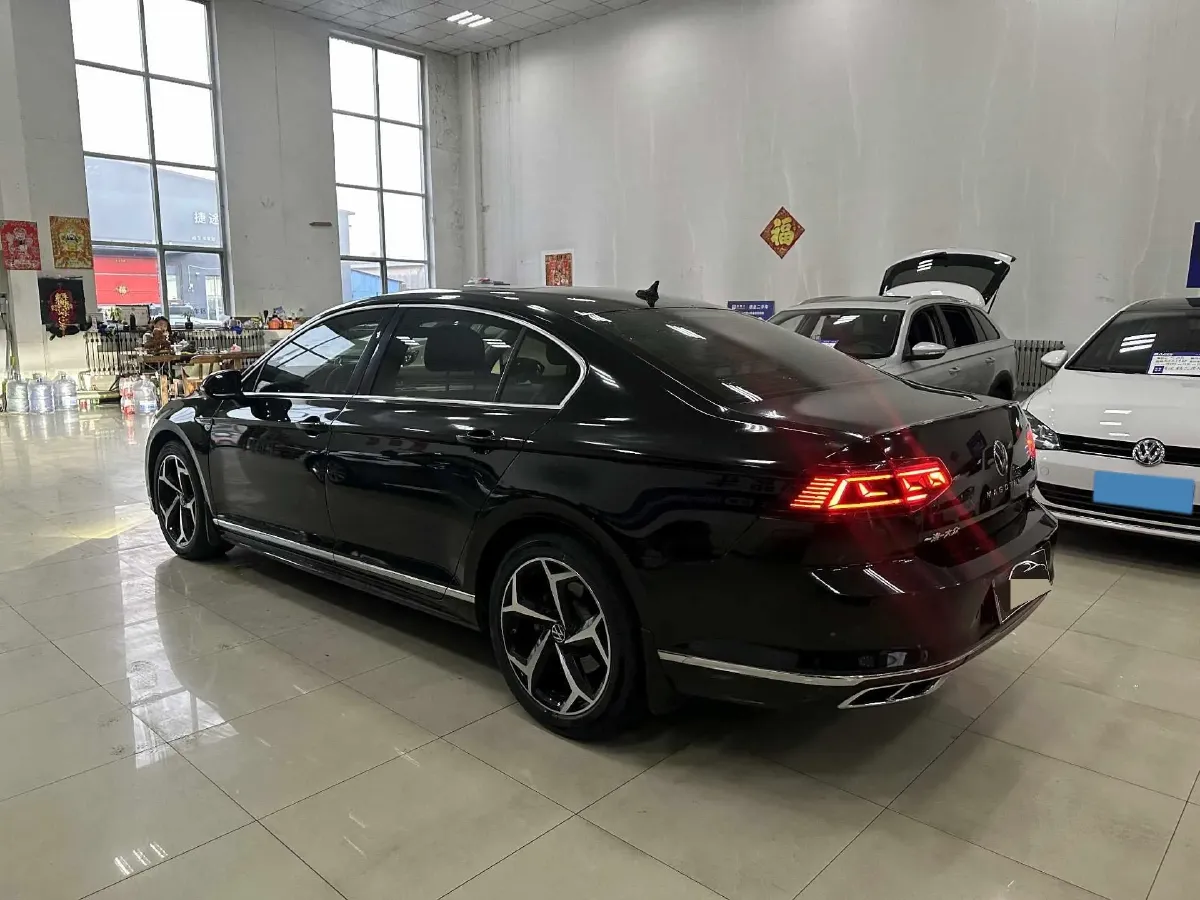 2023 Volkswagen Magotan 2.0T 186HP L4 7DCT,autocango,china used car exporter,china ev exporter,chinese used car exporter,chinese used ev exporter