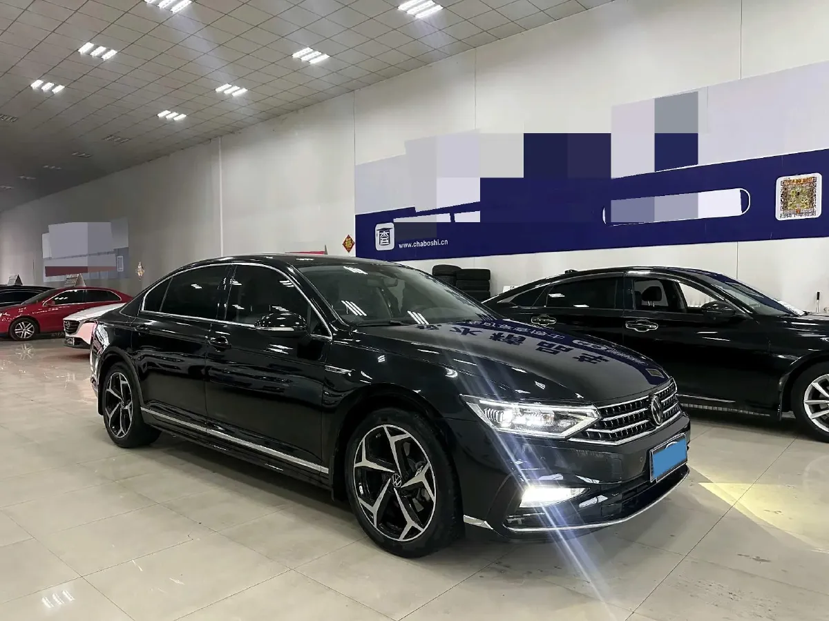 2023 Volkswagen Magotan 2.0T 186HP L4 7DCT,autocango,china used car exporter,china ev exporter,chinese used car exporter,chinese used ev exporter