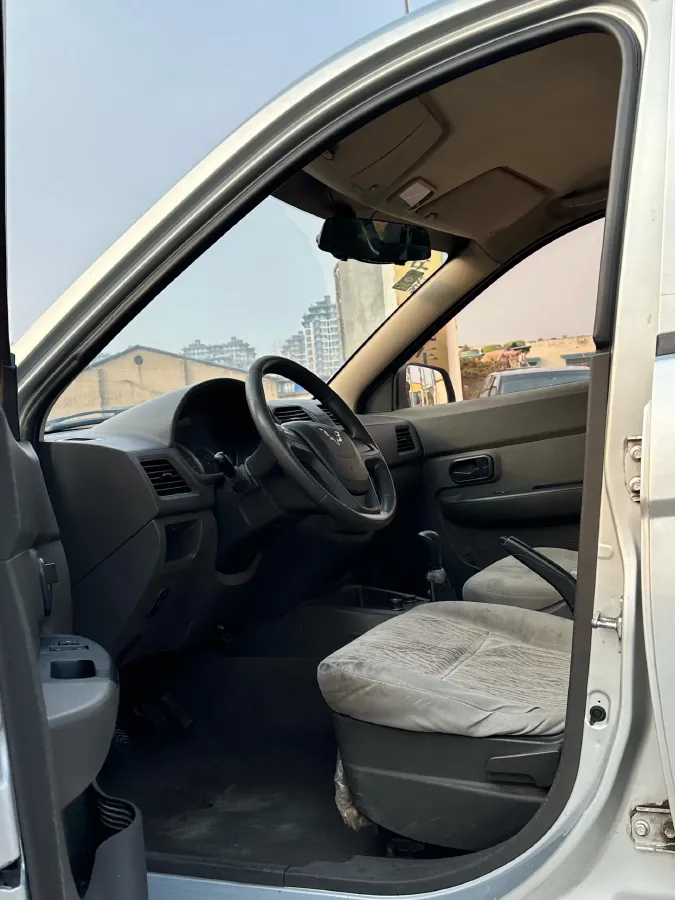 2018 WuLing HongGuang 1.5L 105HP L4 5MT,autocango,china used car exporter,china ev exporter,chinese used car exporter,chinese used ev exporter