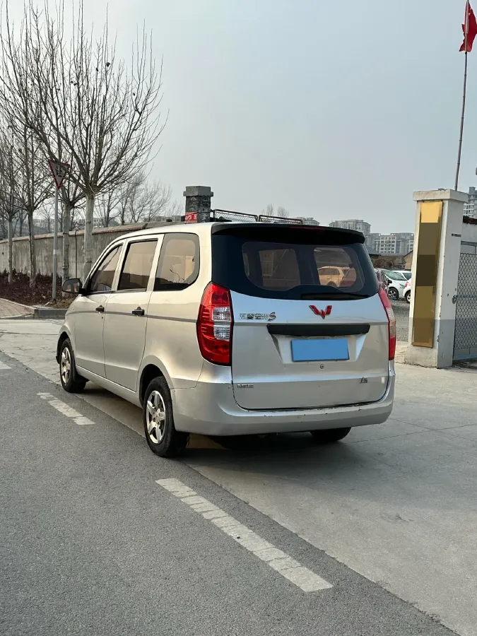 2018 WuLing HongGuang 1.5L 105HP L4 5MT,autocango,china used car exporter,china ev exporter,chinese used car exporter,chinese used ev exporter