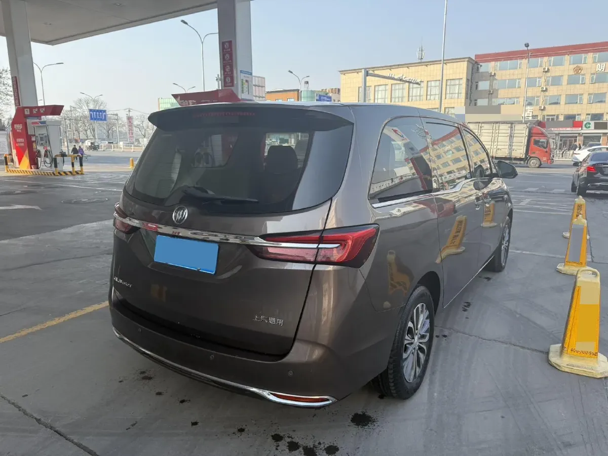 2021 Buick GL8 2.0T 237HP L4 9AT,autocango,china used car exporter,china ev exporter,chinese used car exporter,chinese used ev exporter