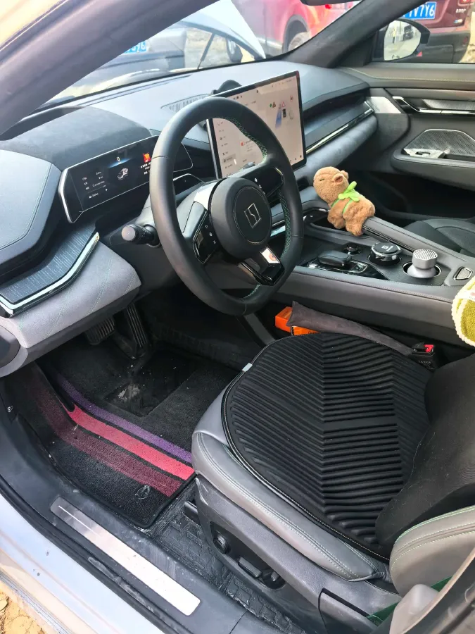 2023 Zeekr 001 BEV 100KWH,autocango,china used car exporter,china ev exporter,chinese used car exporter,chinese used ev exporter