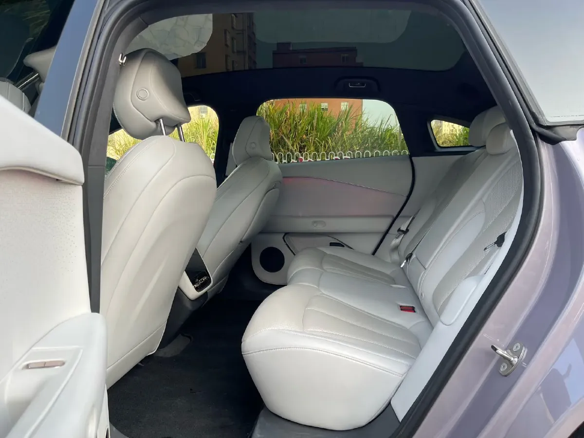 2024 Xpeng P7+ BEV 60.7KWH,autocango,china used car exporter,china ev exporter,chinese used car exporter,chinese used ev exporter