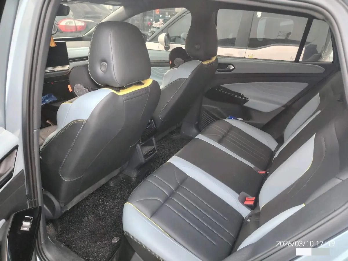 2025 Volkswagen ID.4 X BEV,autocango,china used car exporter,china ev exporter,chinese used car exporter,chinese used ev exporter