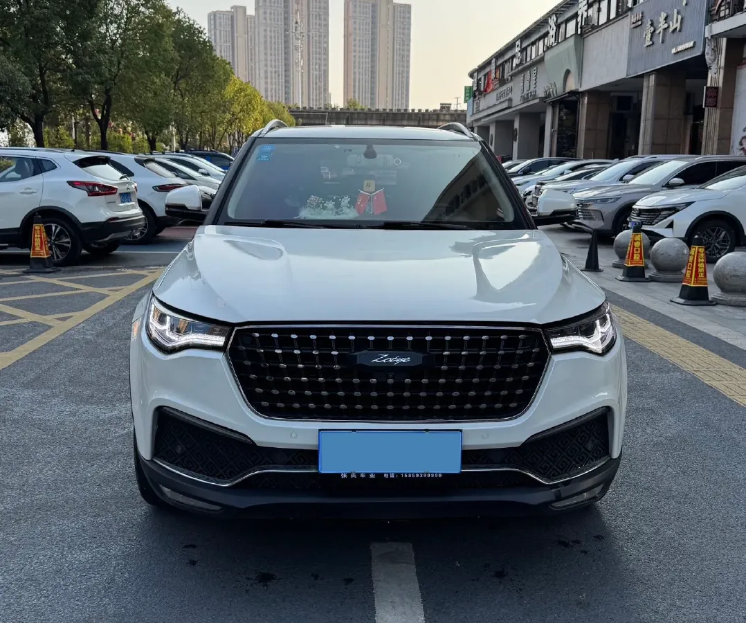 2017 Zotye T700 1.8T 177HP L4 6DCT,autocango,china used car exporter,china ev exporter,chinese used car exporter,chinese used ev exporter