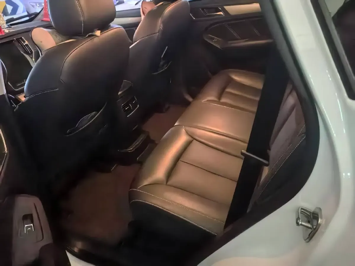 2018 Roewe RX5 1.5T 169HP L4 7DCT,autocango,china used car exporter,china ev exporter,chinese used car exporter,chinese used ev exporter