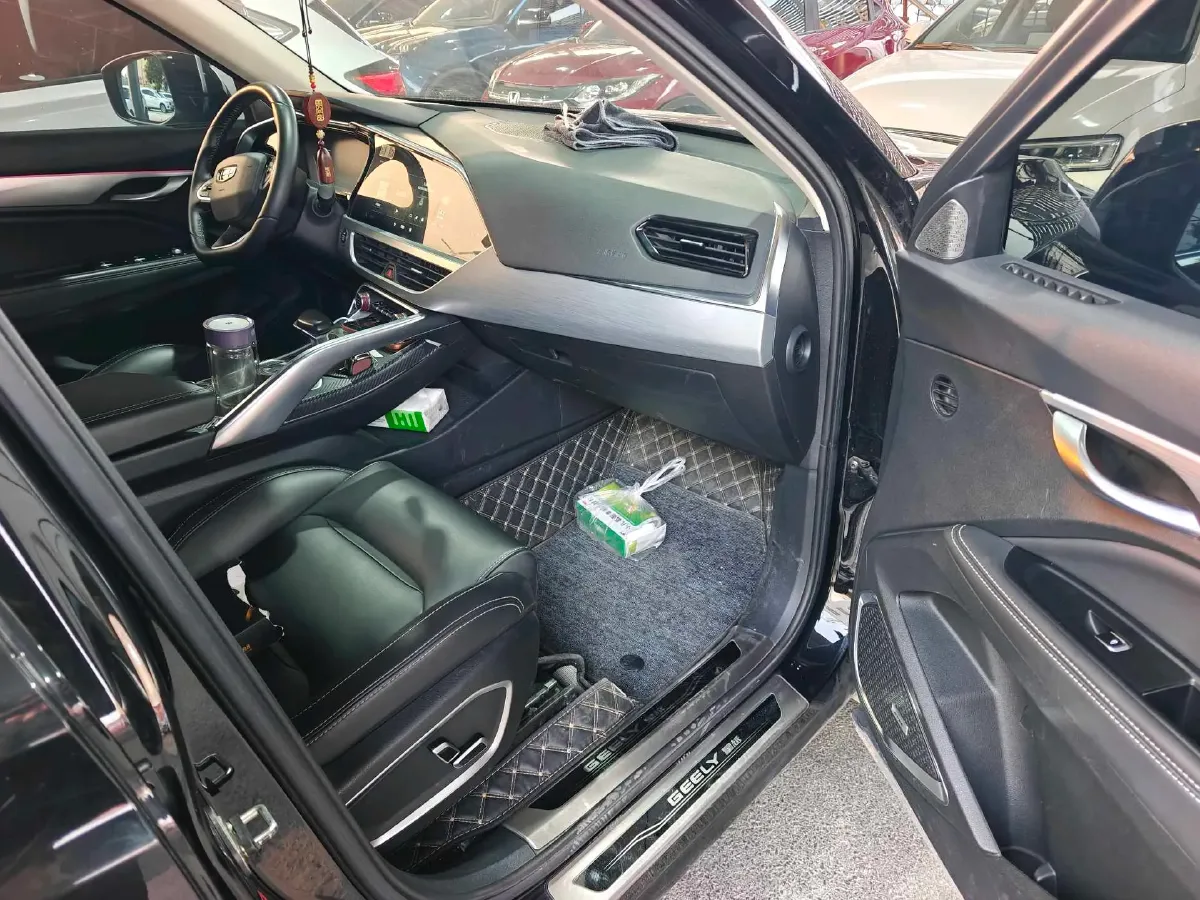 2020 Roewe RX5 1.5T 169HP L4 7DCT,autocango,china used car exporter,china ev exporter,chinese used car exporter,chinese used ev exporter