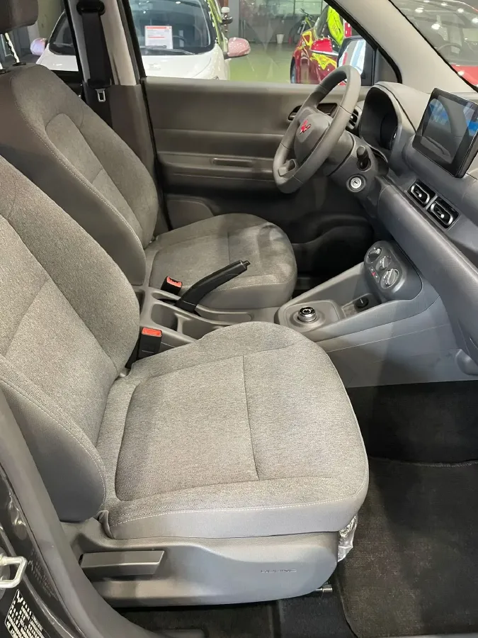 2024 WuLing HongGuang New Energy BEV 32.6KWH,autocango,china used car exporter,china ev exporter,chinese used car exporter,chinese used ev exporter