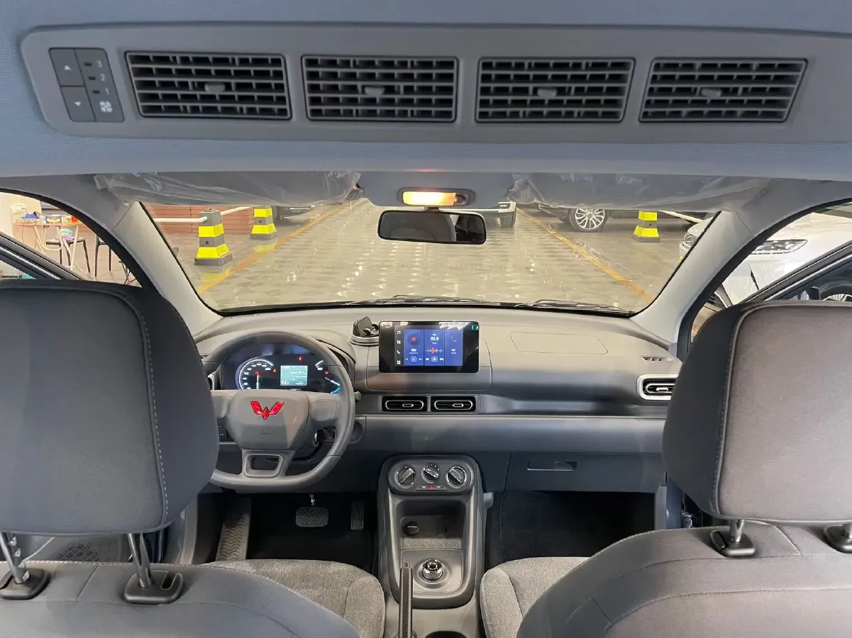 2024 WuLing HongGuang New Energy BEV 32.6KWH,autocango,china used car exporter,china ev exporter,chinese used car exporter,chinese used ev exporter