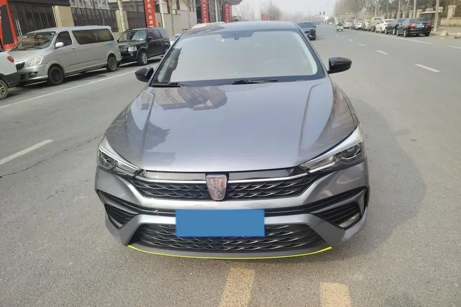 2021 Roewe i5 1.5L 120HP L4 5MT,autocango,china used car exporter,china ev exporter,chinese used car exporter,chinese used ev exporter