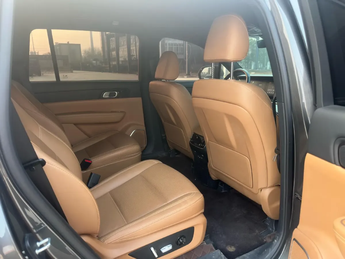 2021 Li ONE Range Extended 131HP REEV 40.5KWH,autocango,china used car exporter,china ev exporter,chinese used car exporter,chinese used ev exporter