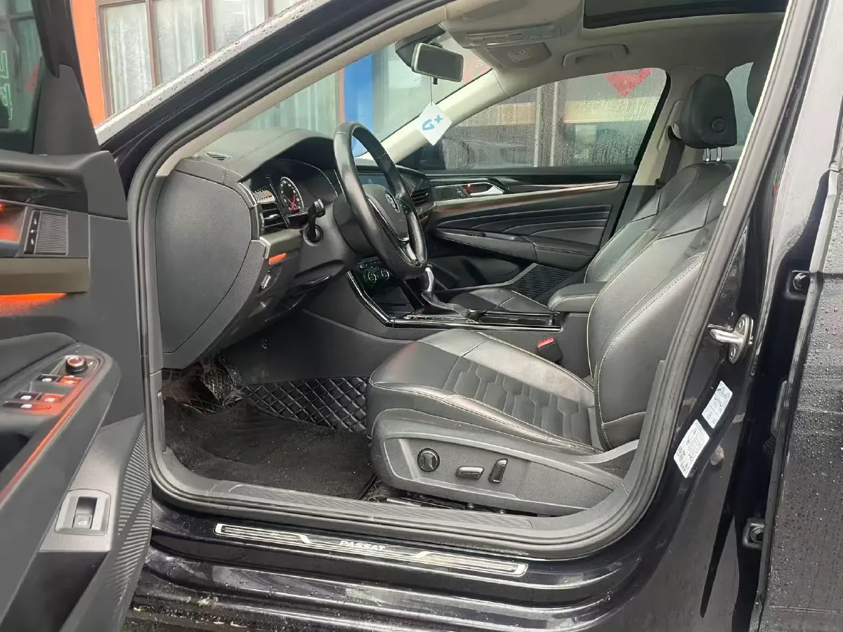 2019 Skoda Kodiak 2.0T 186HP L4 7DCT,autocango,china used car exporter,china ev exporter,chinese used car exporter,chinese used ev exporter