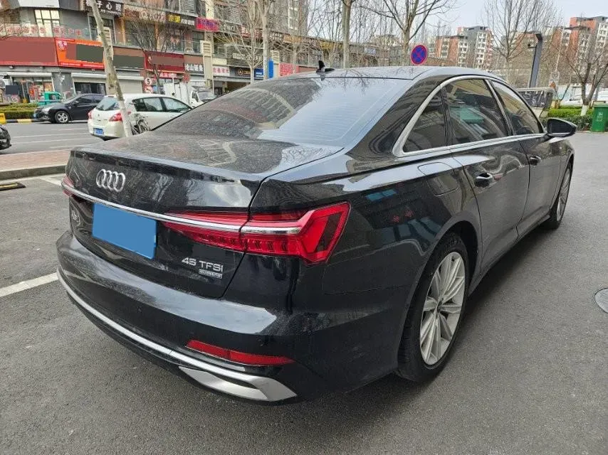 2024 Audi A6L 2.0T 245HP L4 7DCT,autocango,china used car exporter,china ev exporter,chinese used car exporter,chinese used ev exporter