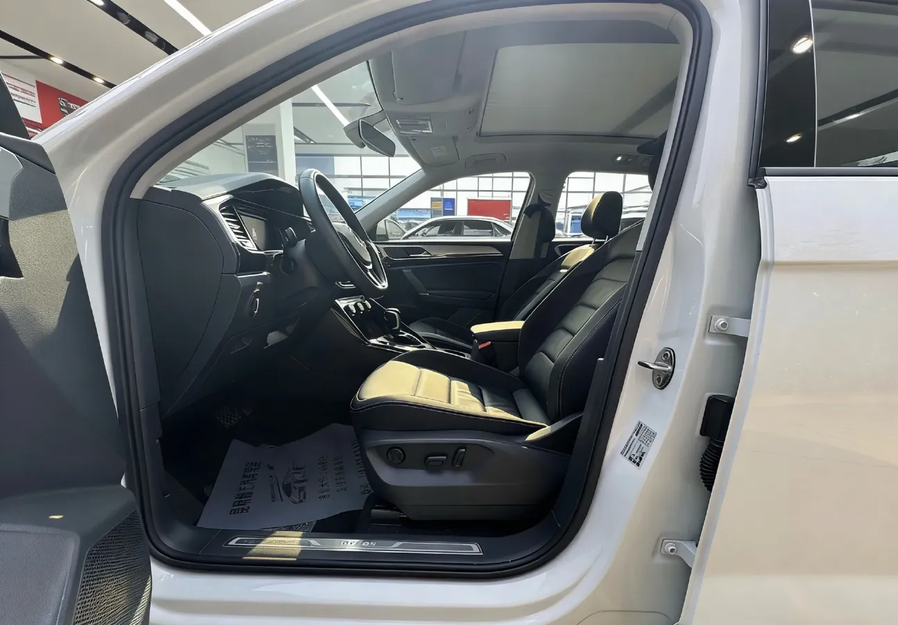 2019 Volkswagen Tayron 2.0T 186HP L4 7DCT,autocango,china used car exporter,china ev exporter,chinese used car exporter,chinese used ev exporter