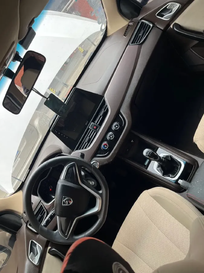 2017 BaoJun 310W 1.5L 112HP L4 6MT,autocango,china used car exporter,china ev exporter,chinese used car exporter,chinese used ev exporter