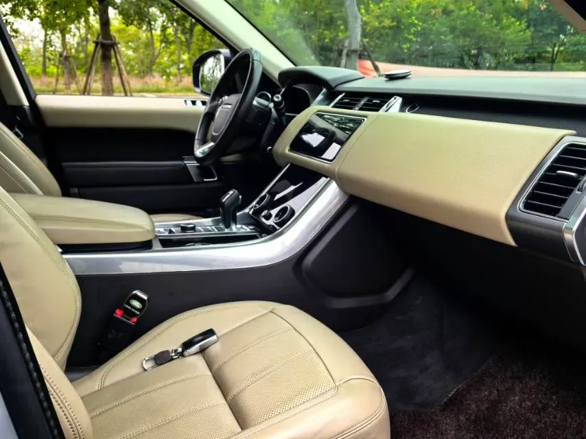 2021 Land Rover Range Rover Sport 2.0T 300HP L4 8AT PHEV 13.1KWH,autocango,china used car exporter,china ev exporter,chinese used car exporter,chinese used ev exporter