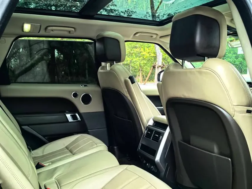 2021 Land Rover Range Rover Sport 2.0T 300HP L4 8AT PHEV 13.1KWH,autocango,china used car exporter,china ev exporter,chinese used car exporter,chinese used ev exporter