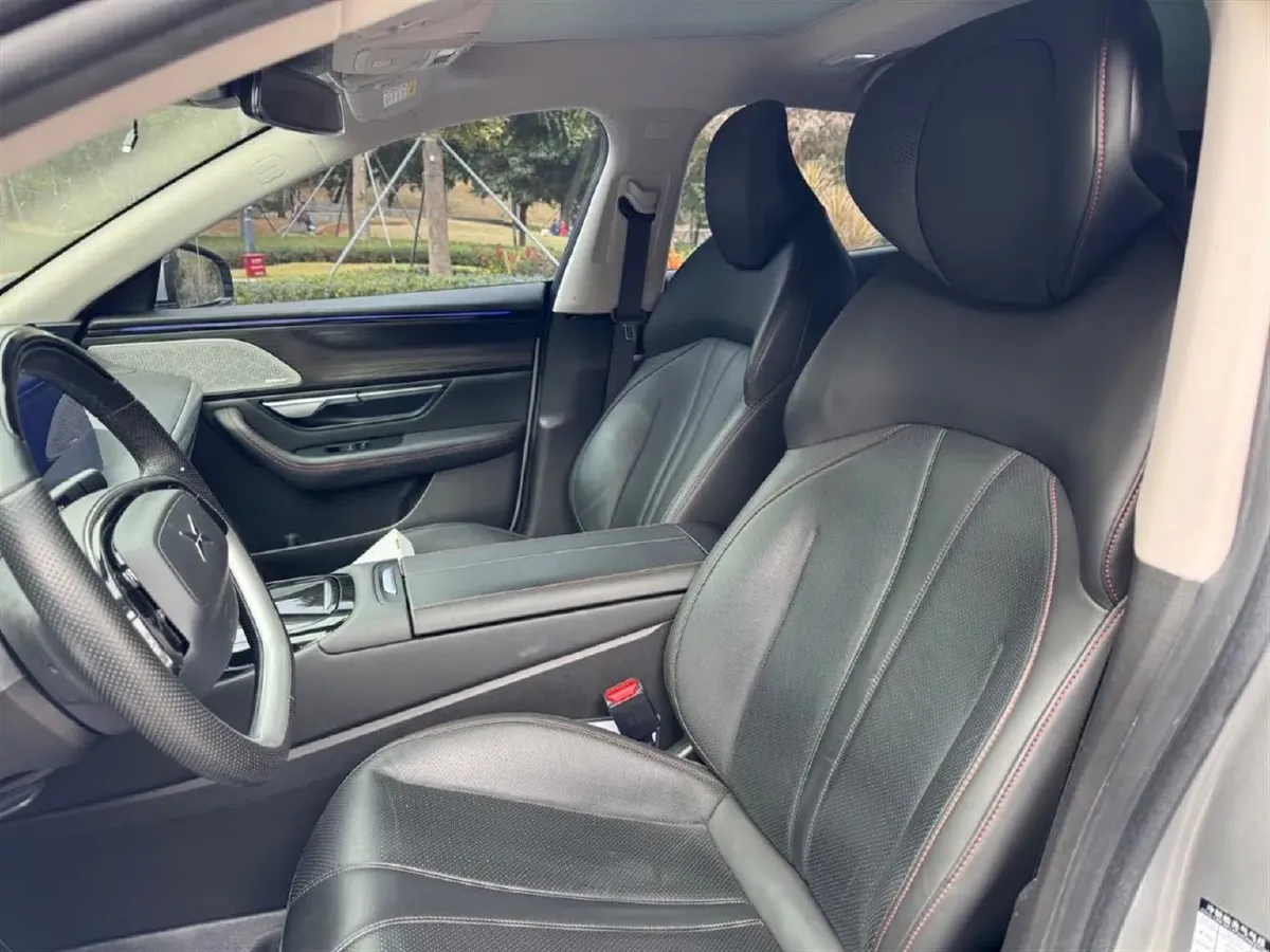 2020 DS 7 1.6T 215HP L4 8AT,autocango,china used car exporter,china ev exporter,chinese used car exporter,chinese used ev exporter