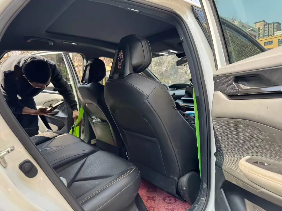 2022 ChangAn UNI-V 1.5T 188HP L4 7DCT,autocango,china used car exporter,china ev exporter,chinese used car exporter,chinese used ev exporter