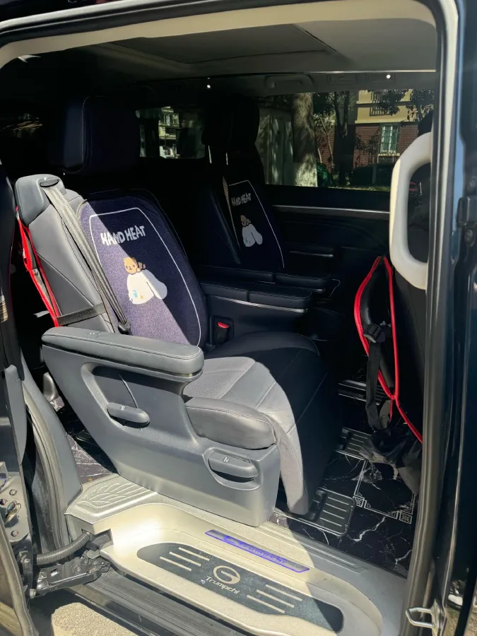 2023 GAC Trumpchi M8 2.0T 252HP L4 8AT,autocango,china used car exporter,china ev exporter,chinese used car exporter,chinese used ev exporter