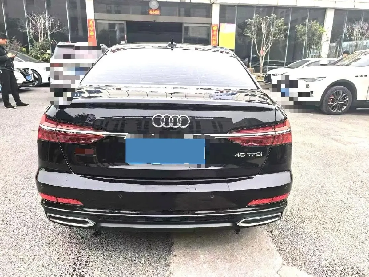 2022 Audi A6L 2.0T 224HP L4 7DCT,autocango,china used car exporter,china ev exporter,chinese used car exporter,chinese used ev exporter