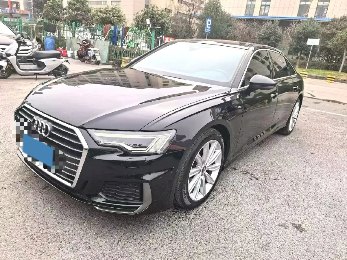 2022 Audi A6L 2.0T 224HP L4 7DCT,autocango,china used car exporter,china ev exporter,chinese used car exporter,chinese used ev exporter