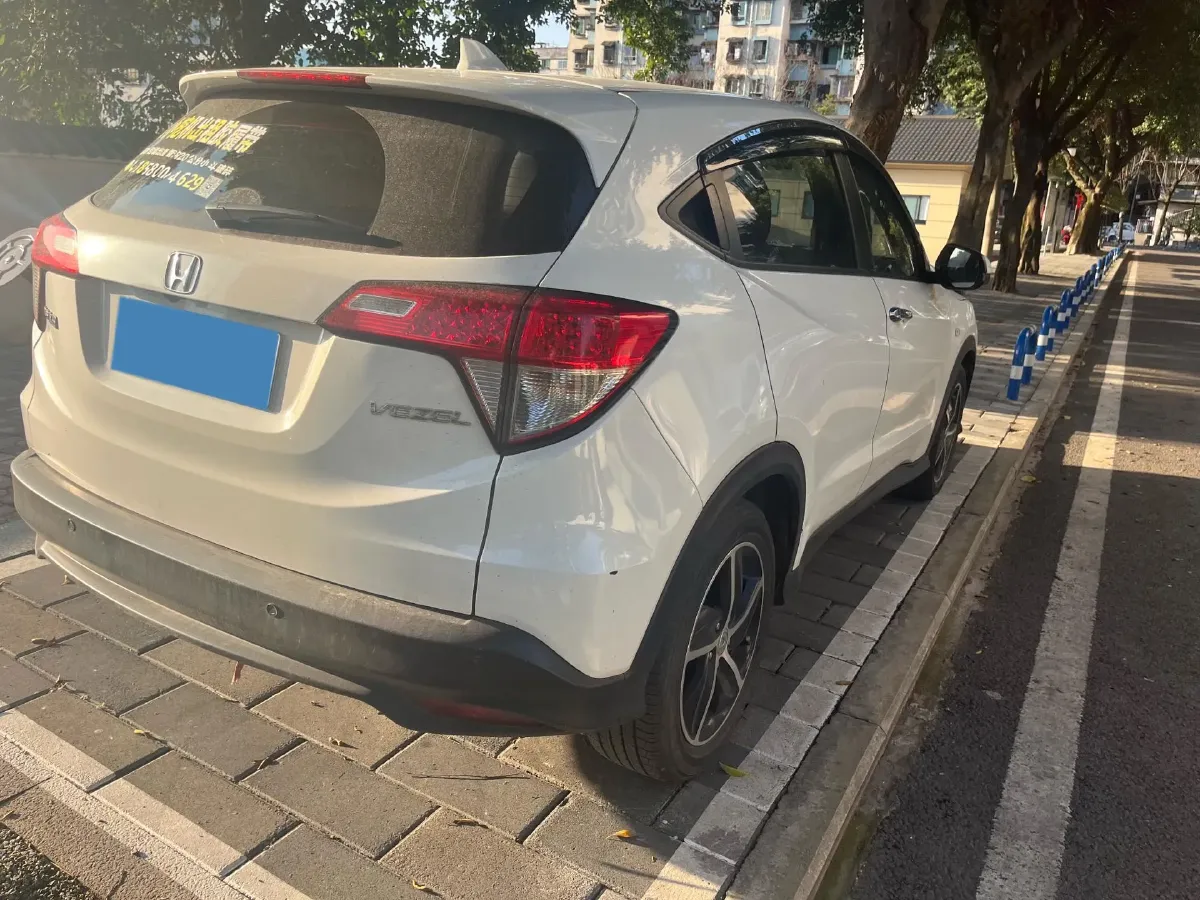 2022 Honda Vezel 1.5L 131HP L4 CVT,autocango,china used car exporter,china ev exporter,chinese used car exporter,chinese used ev exporter