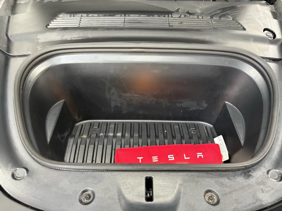 2022 Tesla Model Y BEV 60KWH,autocango,china used car exporter,china ev exporter,chinese used car exporter,chinese used ev exporter