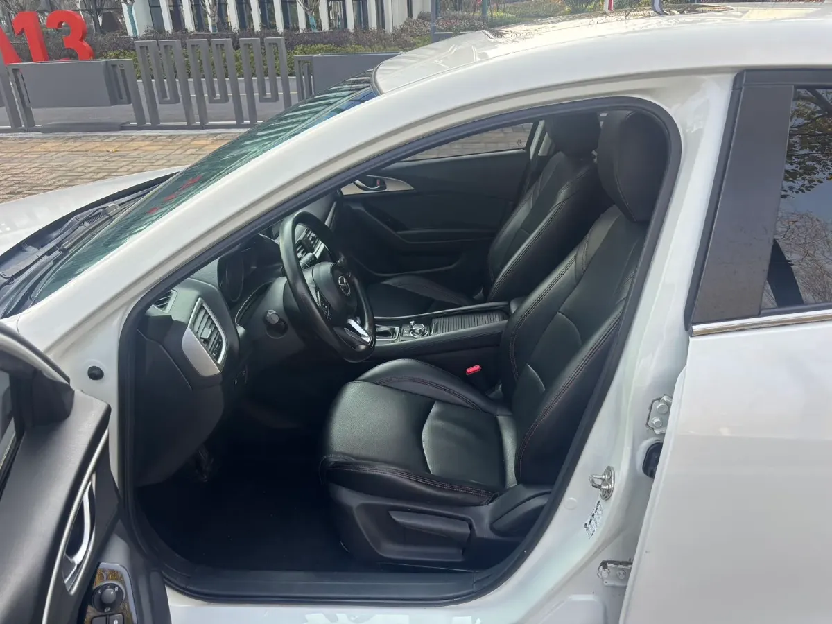 2019 Mazda 3 Axela 1.5L 117HP L4 6AT,autocango,china used car exporter,china ev exporter,chinese used car exporter,chinese used ev exporter