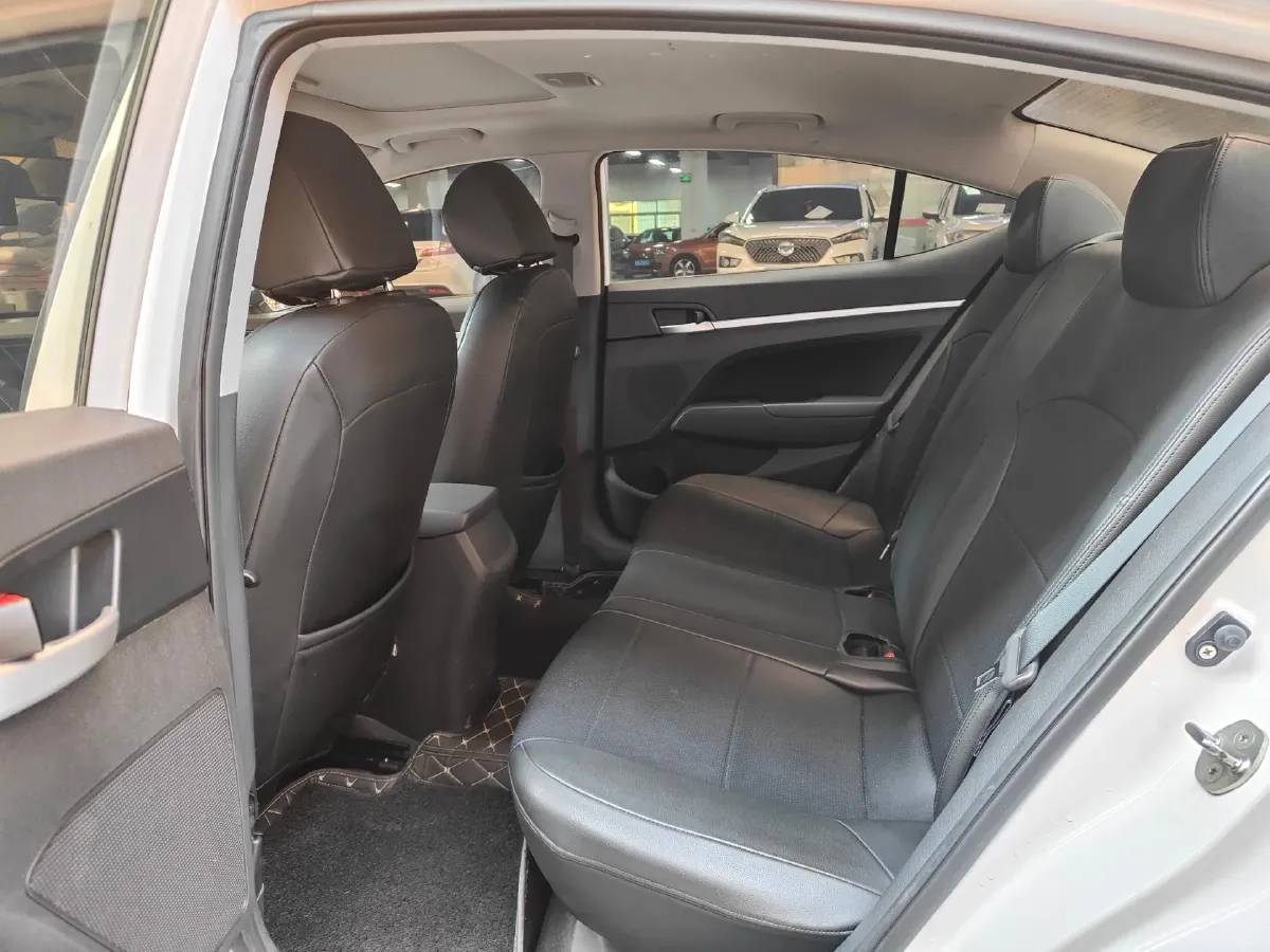 2016 Hyundai Elantra 1.6L 130HP L4 6AT,autocango,china used car exporter,china ev exporter,chinese used car exporter,chinese used ev exporter