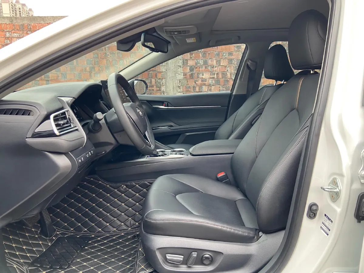 2021 Toyota Camry 2.5L 209HP L4 8AT,autocango,china used car exporter,china ev exporter,chinese used car exporter,chinese used ev exporter