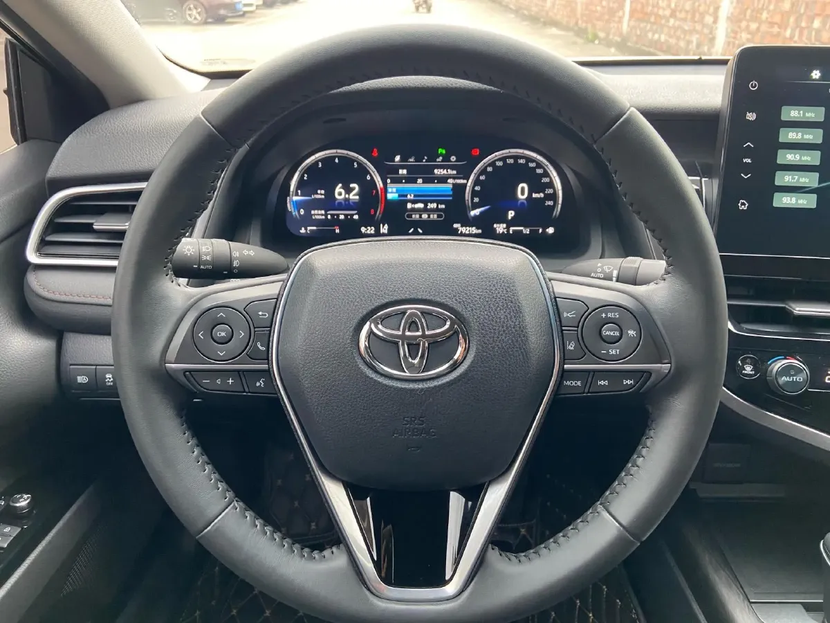 2021 Toyota Camry 2.5L 209HP L4 8AT,autocango,china used car exporter,china ev exporter,chinese used car exporter,chinese used ev exporter