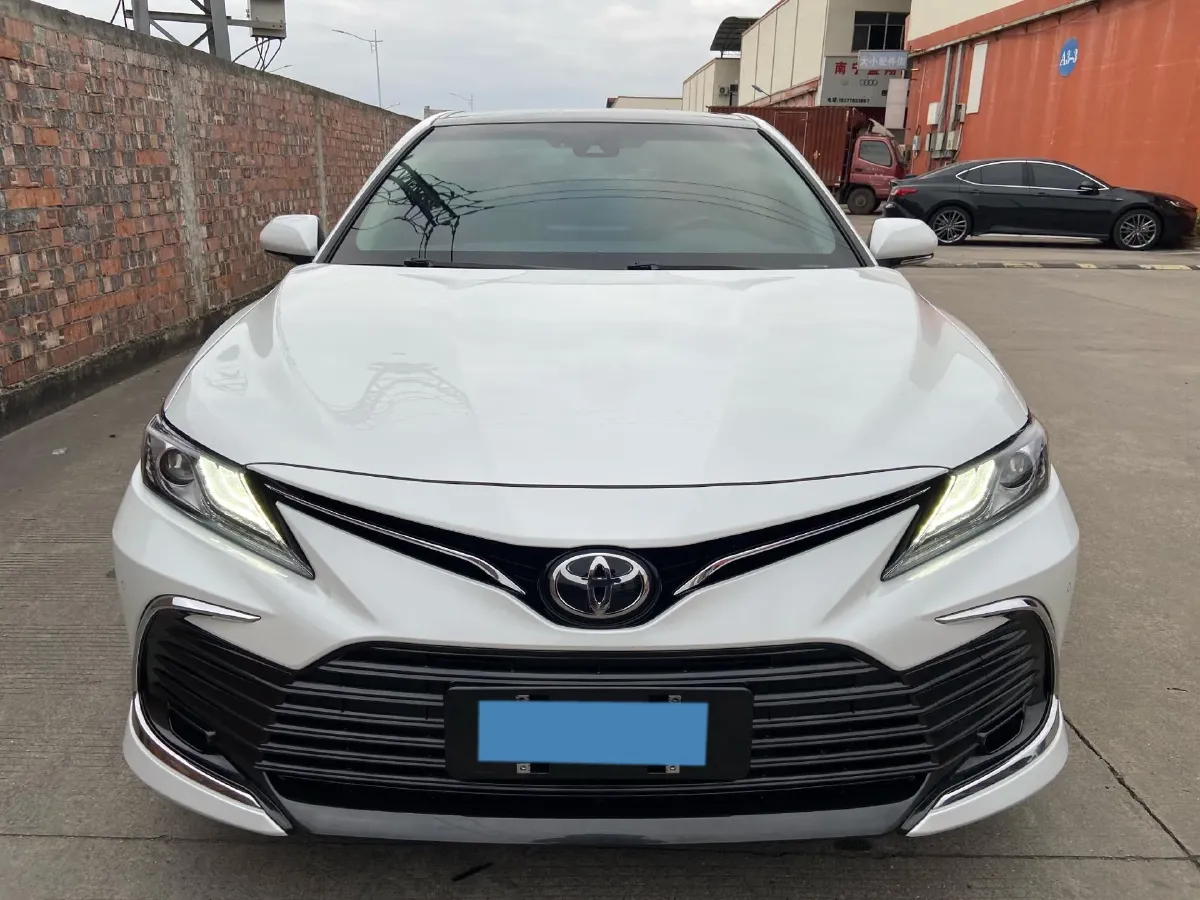 2021 Toyota Camry 2.5L 209HP L4 8AT,autocango,china used car exporter,china ev exporter,chinese used car exporter,chinese used ev exporter