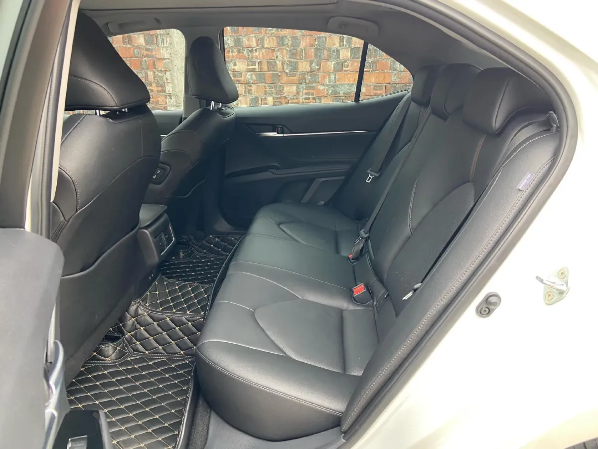 2021 Toyota Camry 2.5L 209HP L4 8AT,autocango,china used car exporter,china ev exporter,chinese used car exporter,chinese used ev exporter