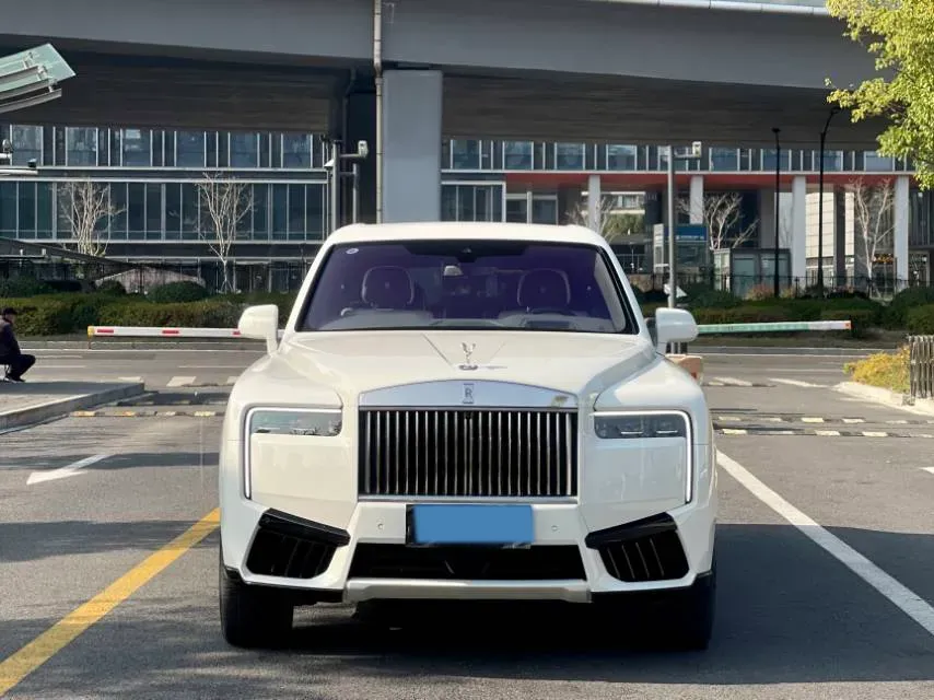 2024 Rolls-Royce Cullinan 6.7T 600HP V12 8AT,autocango,china used car exporter,china ev exporter,chinese used car exporter,chinese used ev exporter