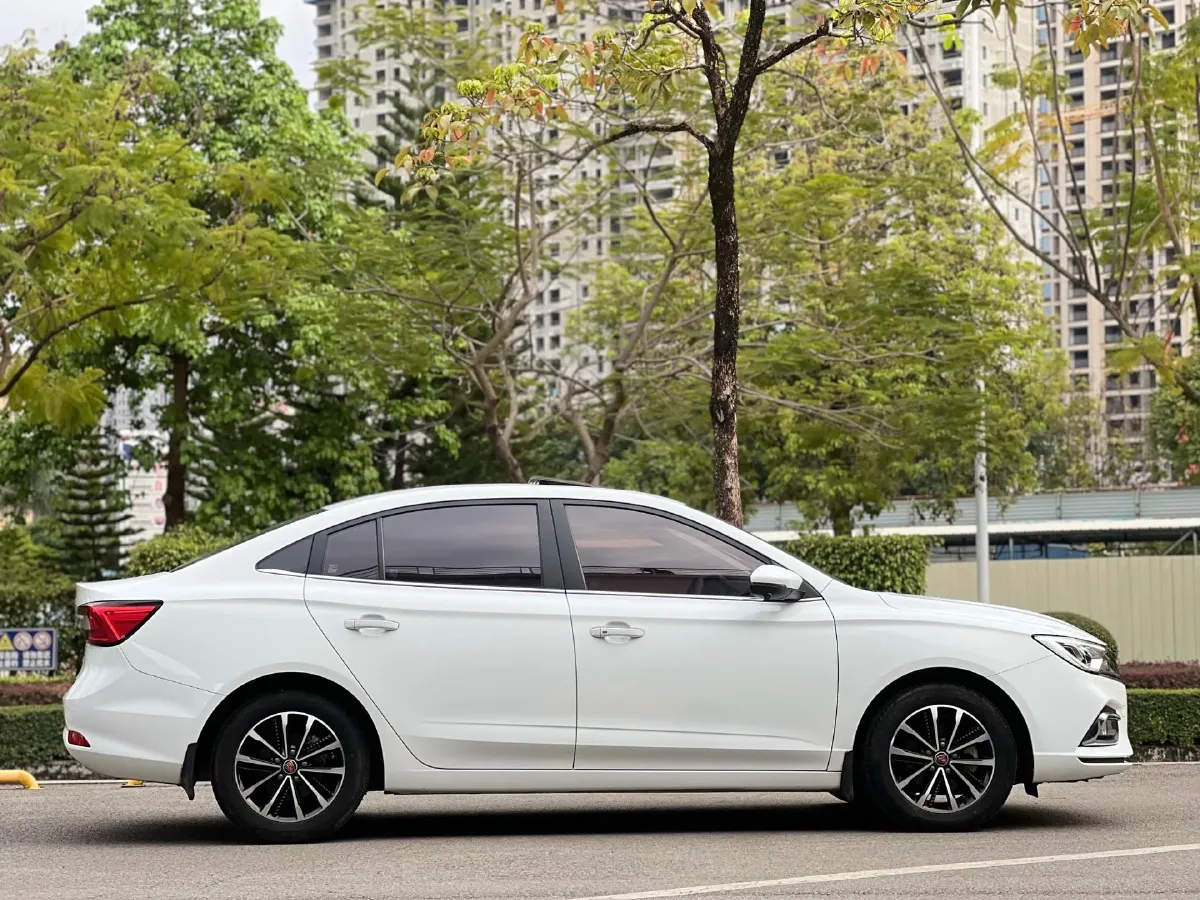 2020 Roewe i5 1.5L 120HP L4 CVT,autocango,china used car exporter,china ev exporter,chinese used car exporter,chinese used ev exporter