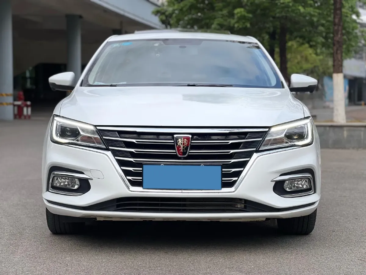 2020 Roewe i5 1.5L 120HP L4 CVT,autocango,china used car exporter,china ev exporter,chinese used car exporter,chinese used ev exporter