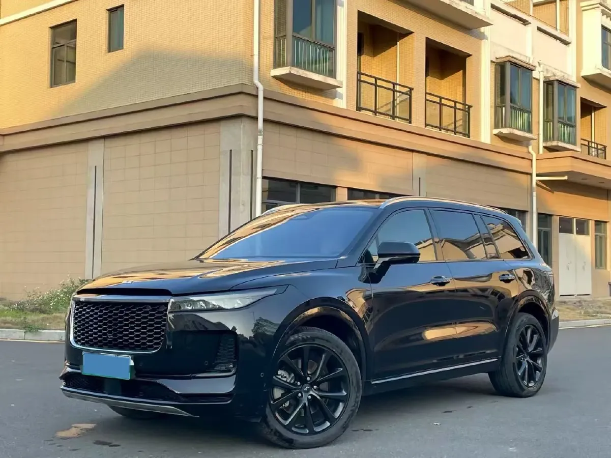 2021 Li ONE Range Extended 131HP REEV 40.5KWH,autocango,china used car exporter,china ev exporter,chinese used car exporter,chinese used ev exporter