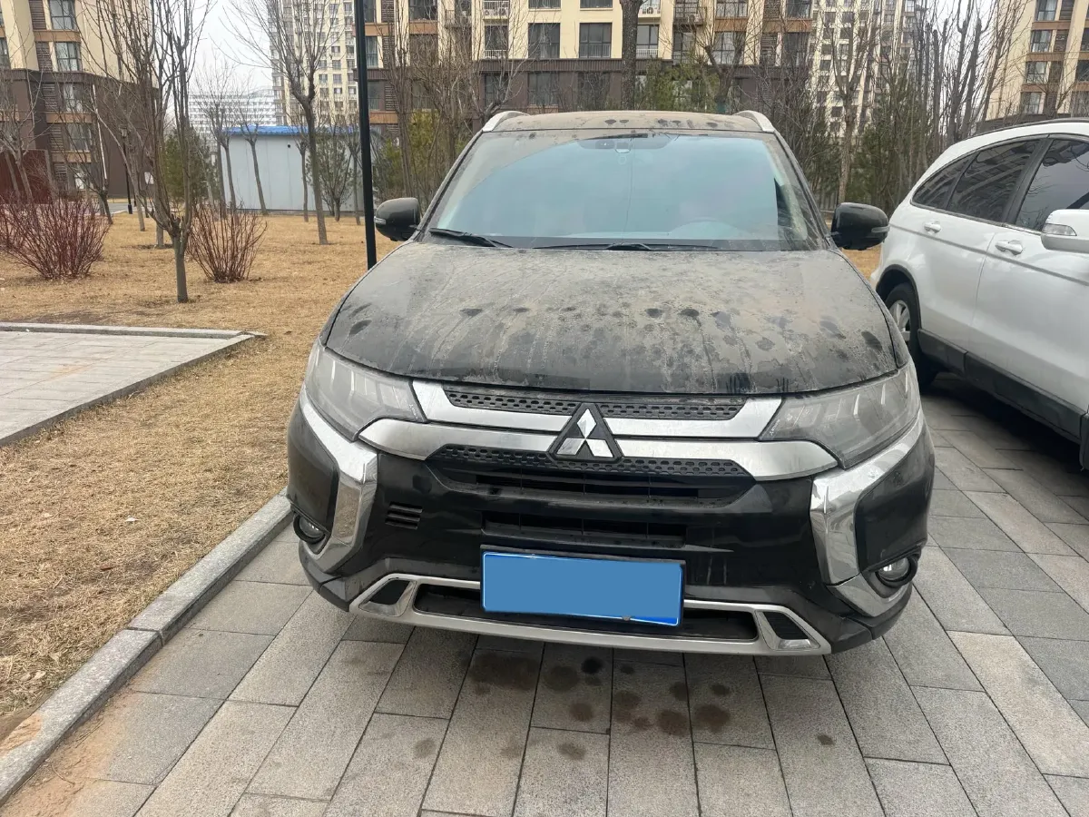 2021 Mitsubishi Outlander 2.4L 192HP L4 CVT,autocango,china used car exporter,china ev exporter,chinese used car exporter,chinese used ev exporter