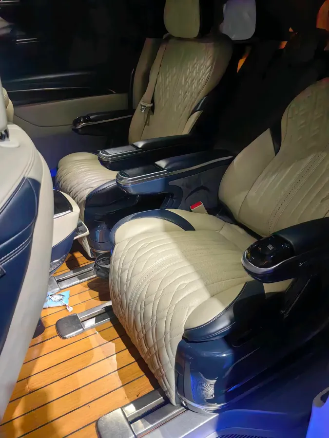 2021 Buick GL8 2.0T 237HP L4 9AT,autocango,china used car exporter,china ev exporter,chinese used car exporter,chinese used ev exporter