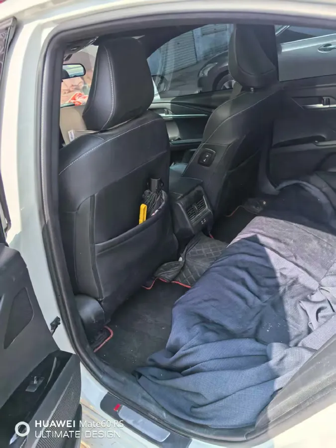 2024 Toyota Camry 2.0L 152HP L4 E-CVT Hybrid,autocango,china used car exporter,china ev exporter,chinese used car exporter,chinese used ev exporter