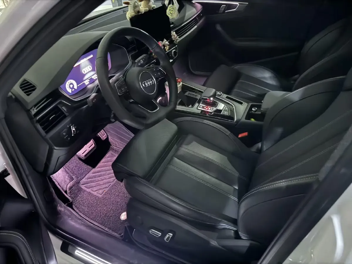 2024 Audi A4L 2.0T 190HP L4 7DCT,autocango,china used car exporter,china ev exporter,chinese used car exporter,chinese used ev exporter