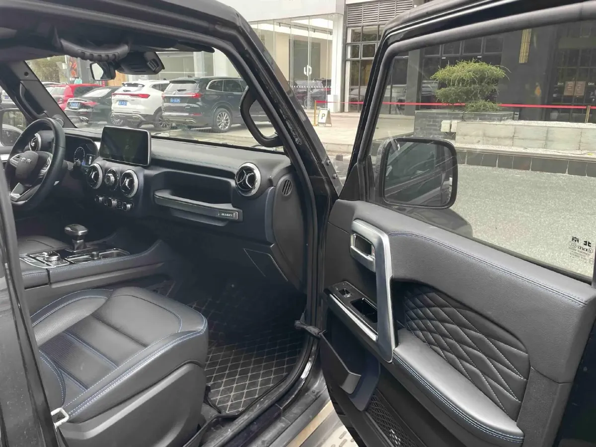 2020 Beijing BJ40 2.0T 224HP L4 8AT,autocango,china used car exporter,china ev exporter,chinese used car exporter,chinese used ev exporter