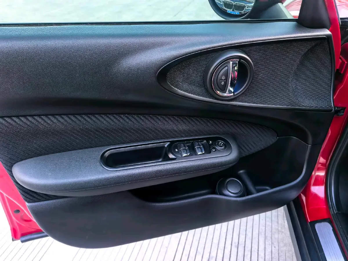 2016 MINI CLUBMAN 1.5T 136HP L3 6AT,autocango,china used car exporter,china ev exporter,chinese used car exporter,chinese used ev exporter