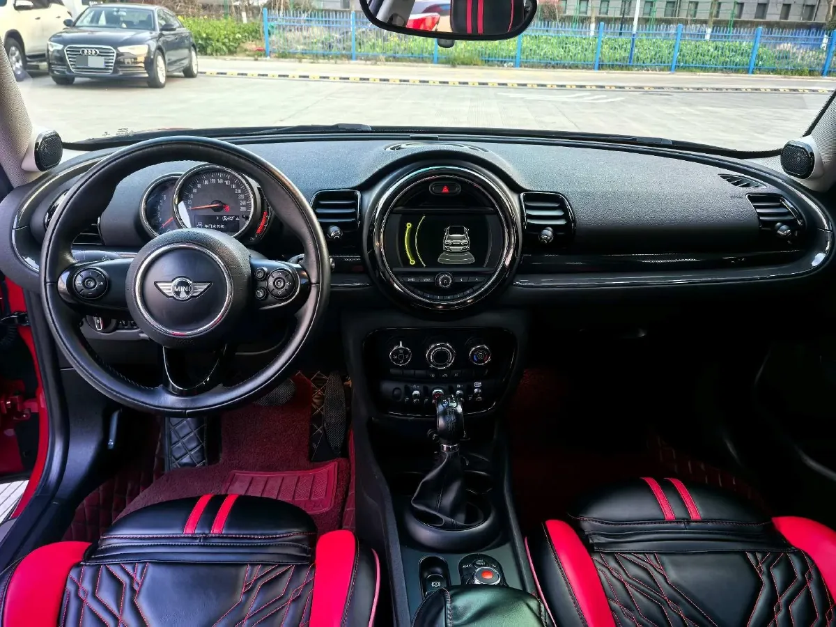 2016 MINI CLUBMAN 1.5T 136HP L3 6AT,autocango,china used car exporter,china ev exporter,chinese used car exporter,chinese used ev exporter