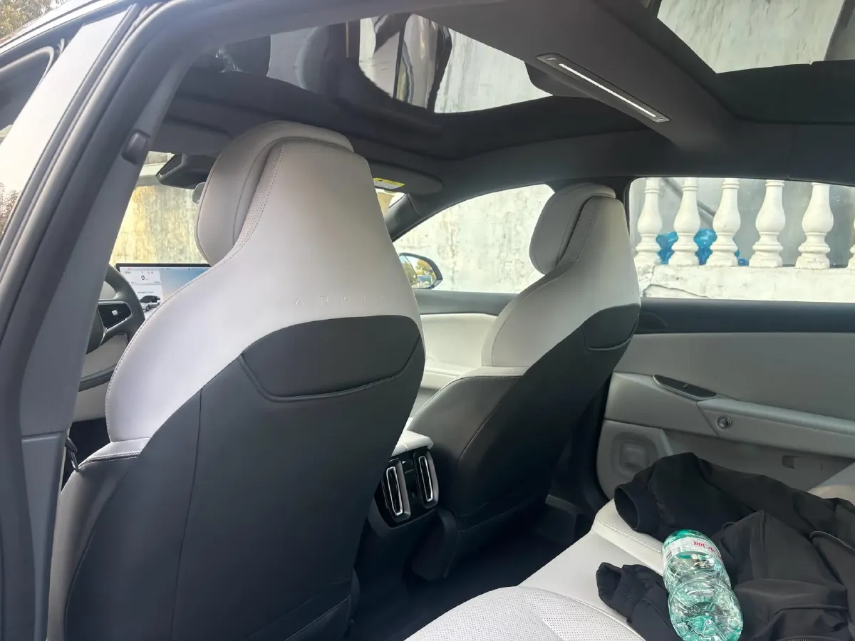 2024 ARCFOX αT5 BEV 79.2KWH,autocango,china used car exporter,china ev exporter,chinese used car exporter,chinese used ev exporter