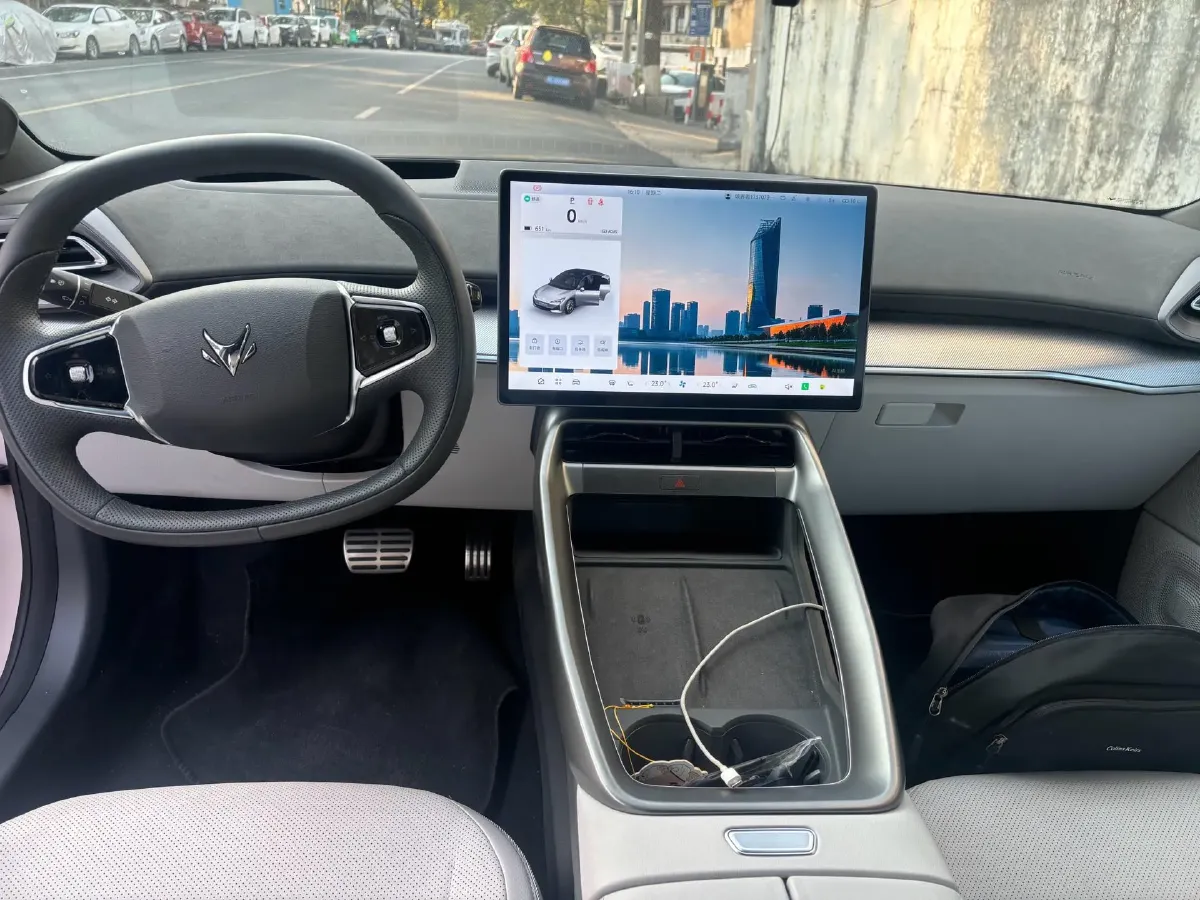 2024 ARCFOX αT5 BEV 79.2KWH,autocango,china used car exporter,china ev exporter,chinese used car exporter,chinese used ev exporter