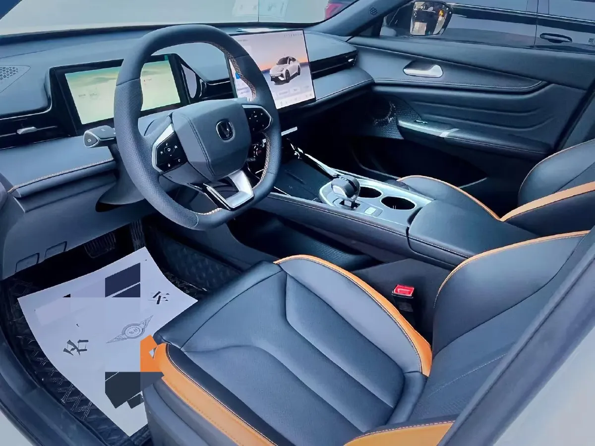 2025 ChangAn UNI-V 1.5T 192HP L4 7DCT,autocango,china used car exporter,china ev exporter,chinese used car exporter,chinese used ev exporter