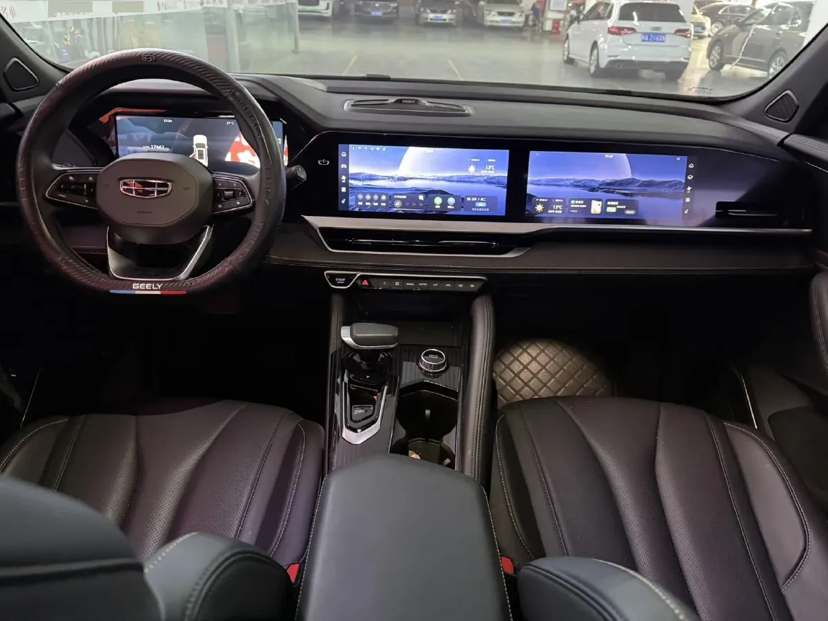 2024 Geely Monjaro 2.0T 218HP L4 7DCT,autocango,china used car exporter,china ev exporter,chinese used car exporter,chinese used ev exporter